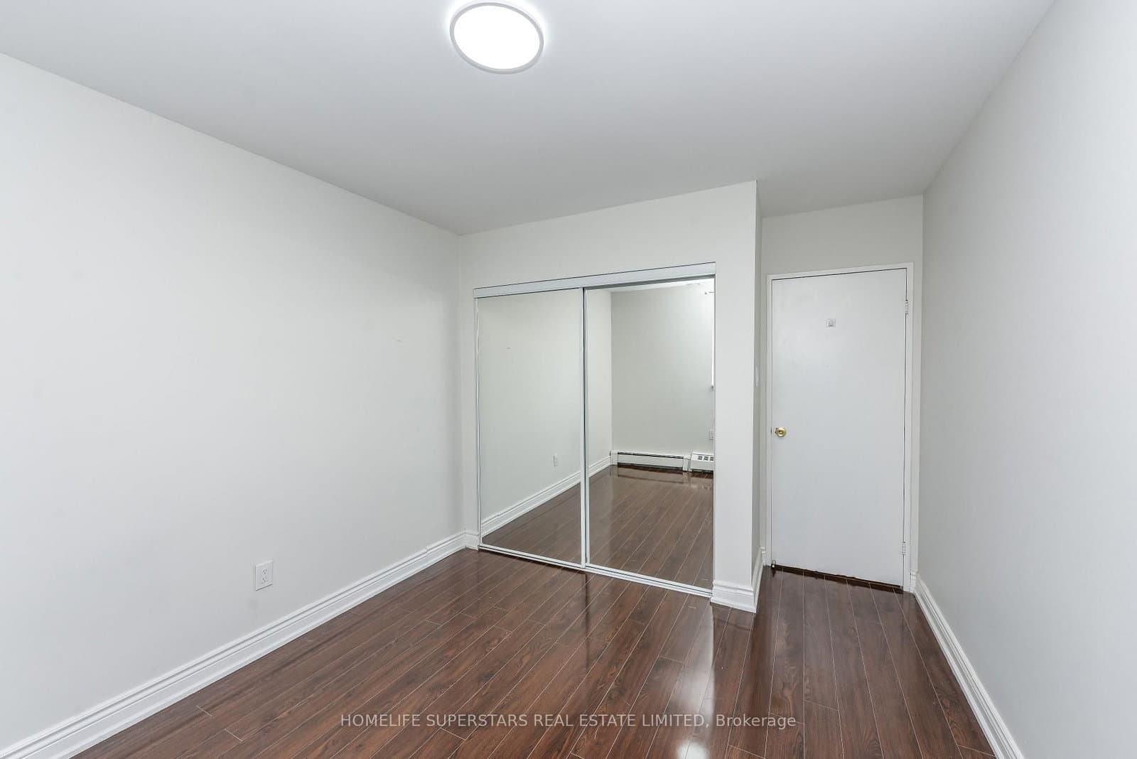 3533 Derry Road E, Unit 511 thumbnail 17
