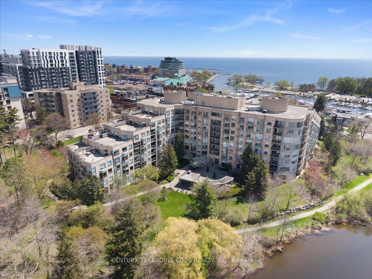 #719 - 2511 Lakeshore Road W