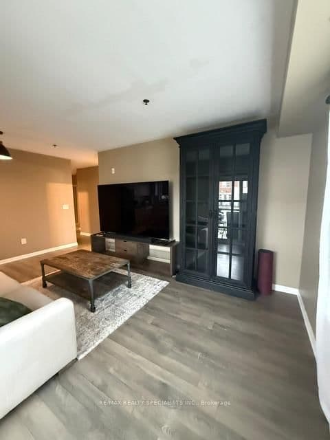 70 BAYCLIFFE Crescent, Unit 203 thumbnail 22