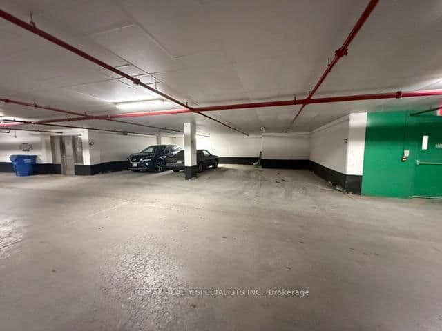 70 BAYCLIFFE Crescent, Unit 203 thumbnail 36