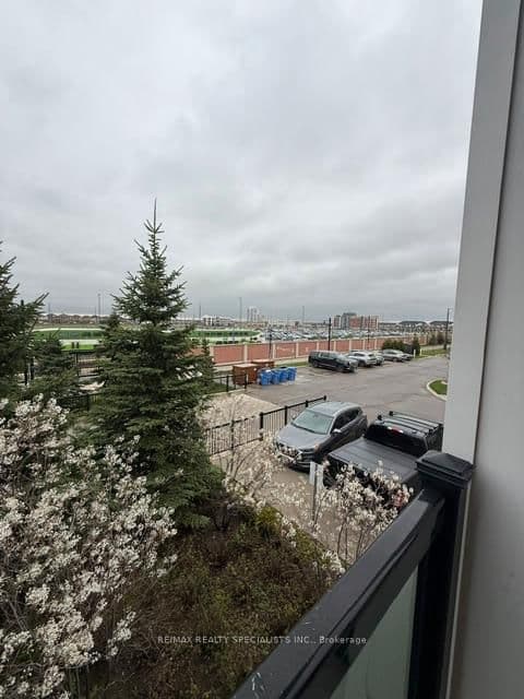 70 BAYCLIFFE Crescent, Unit 203 thumbnail 49