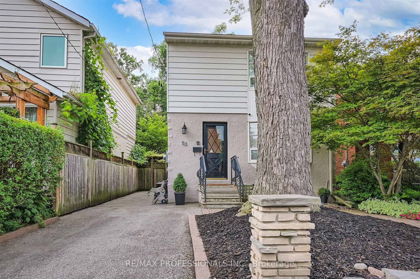 53 Tilden Crescent thumbnail 5