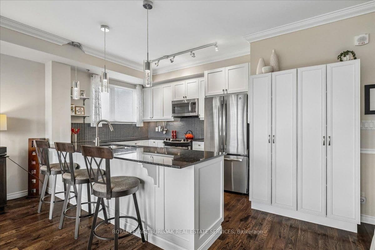 34 Plains Road E, Unit 408 thumbnail 26