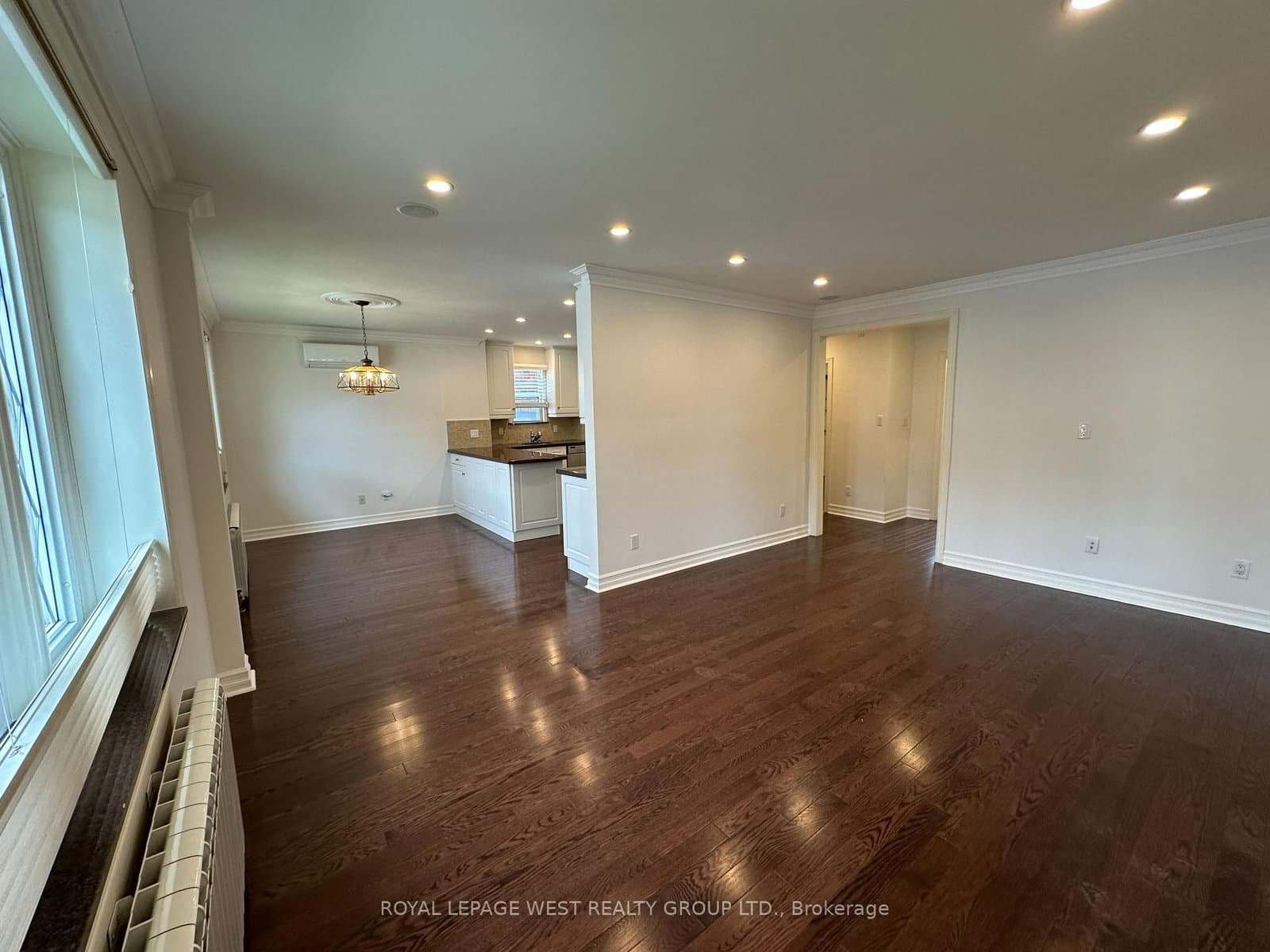 27 Mossom Road W thumbnail 8