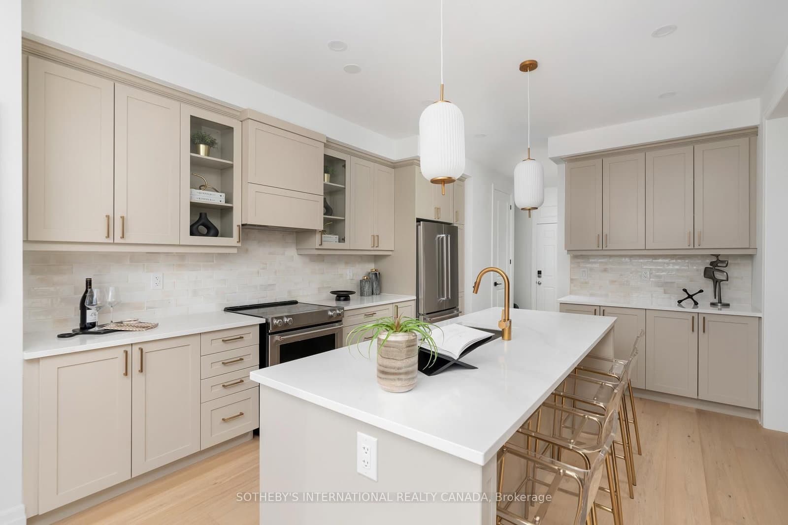 1556 Cookman Drive thumbnail 14