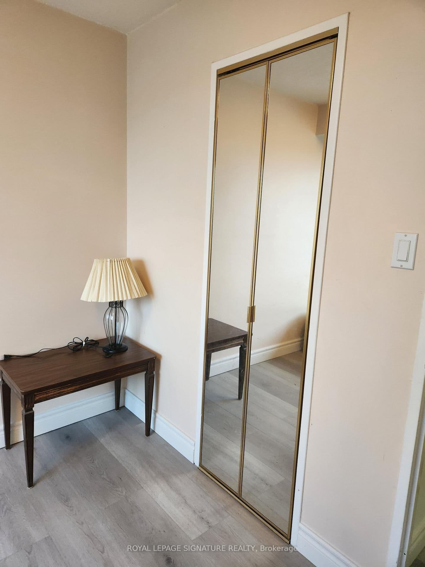 1580 Mississauga Valley Boulevard, Unit 906 thumbnail 9