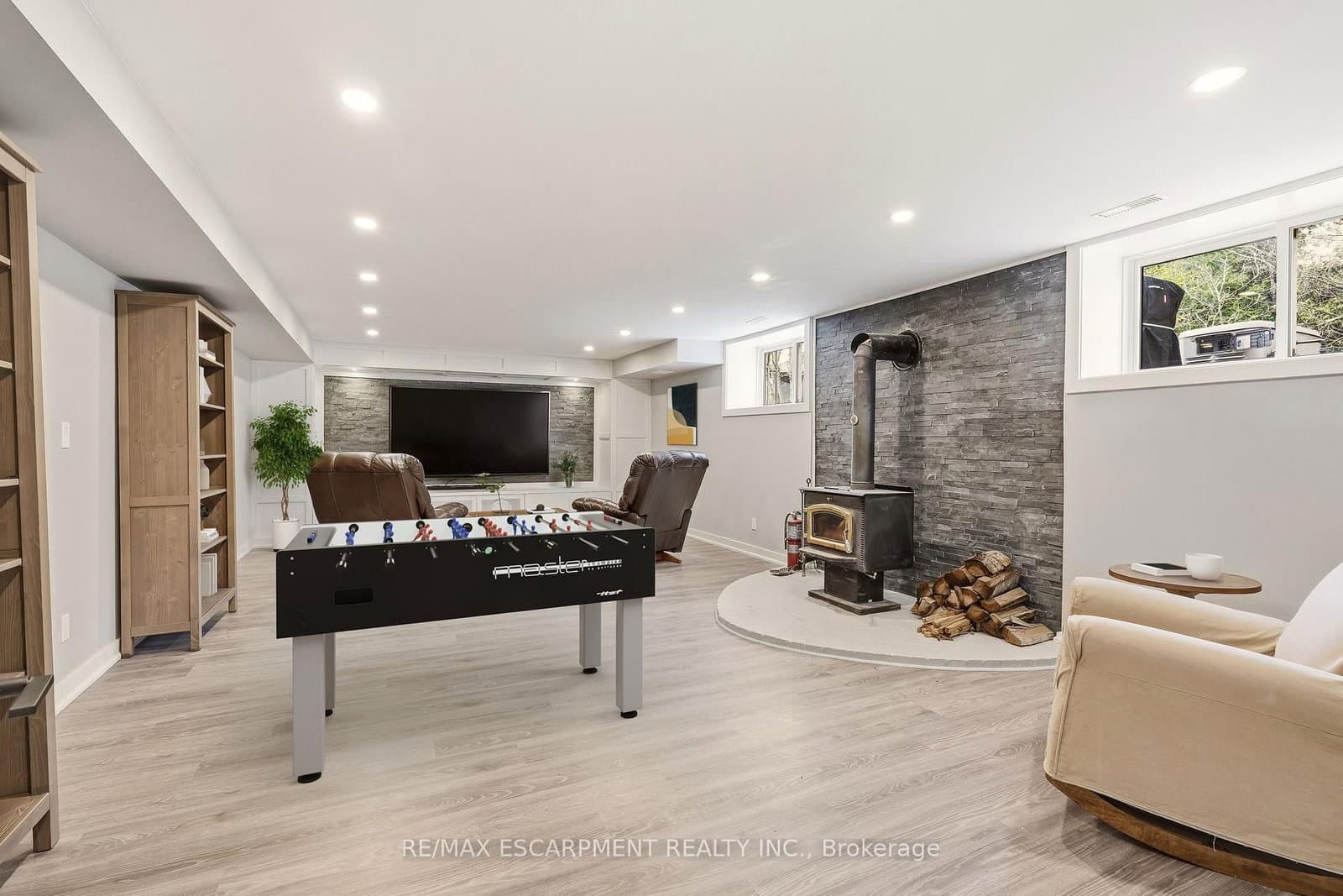 7196 McNiven Road thumbnail 31