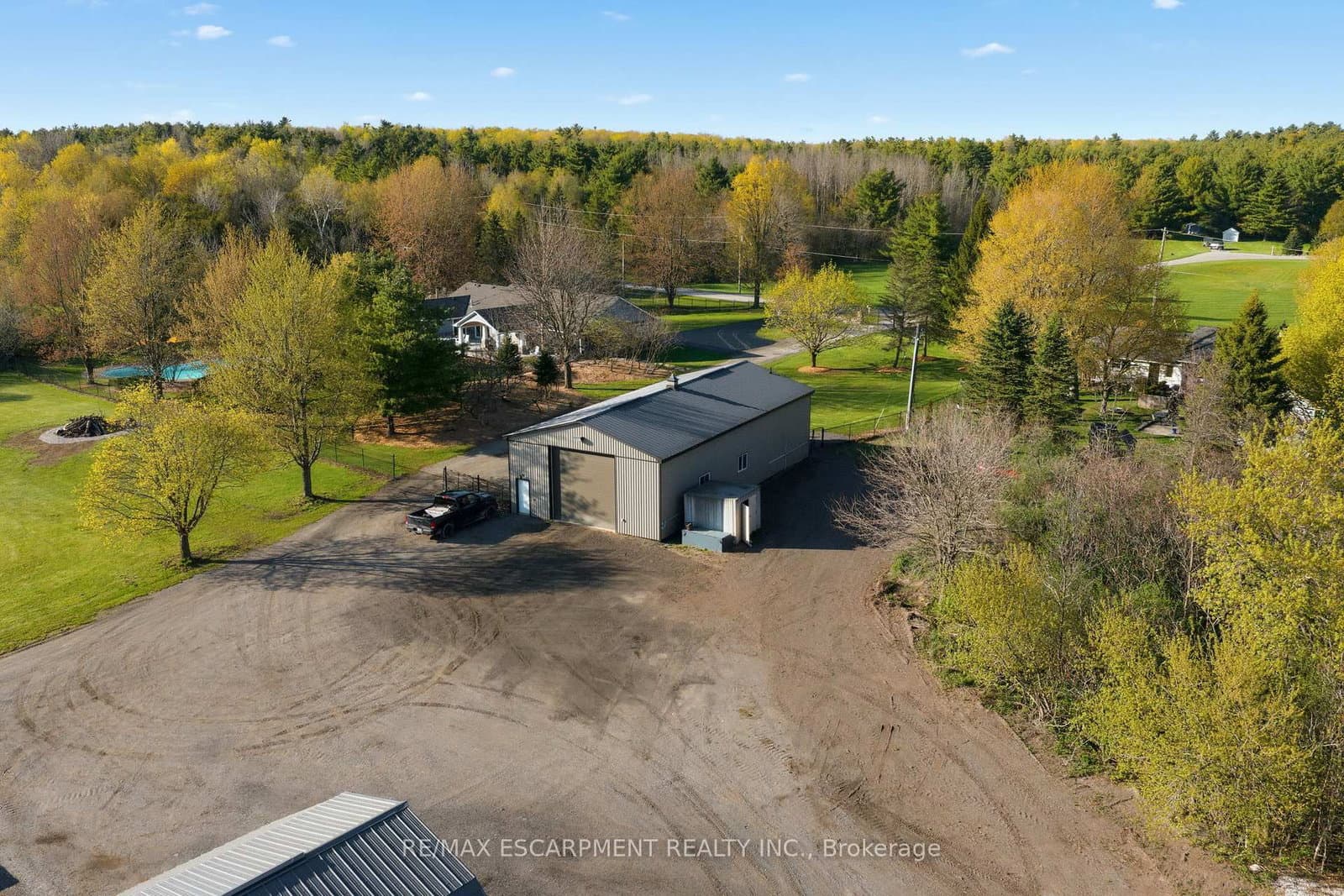 7196 McNiven Road thumbnail 40