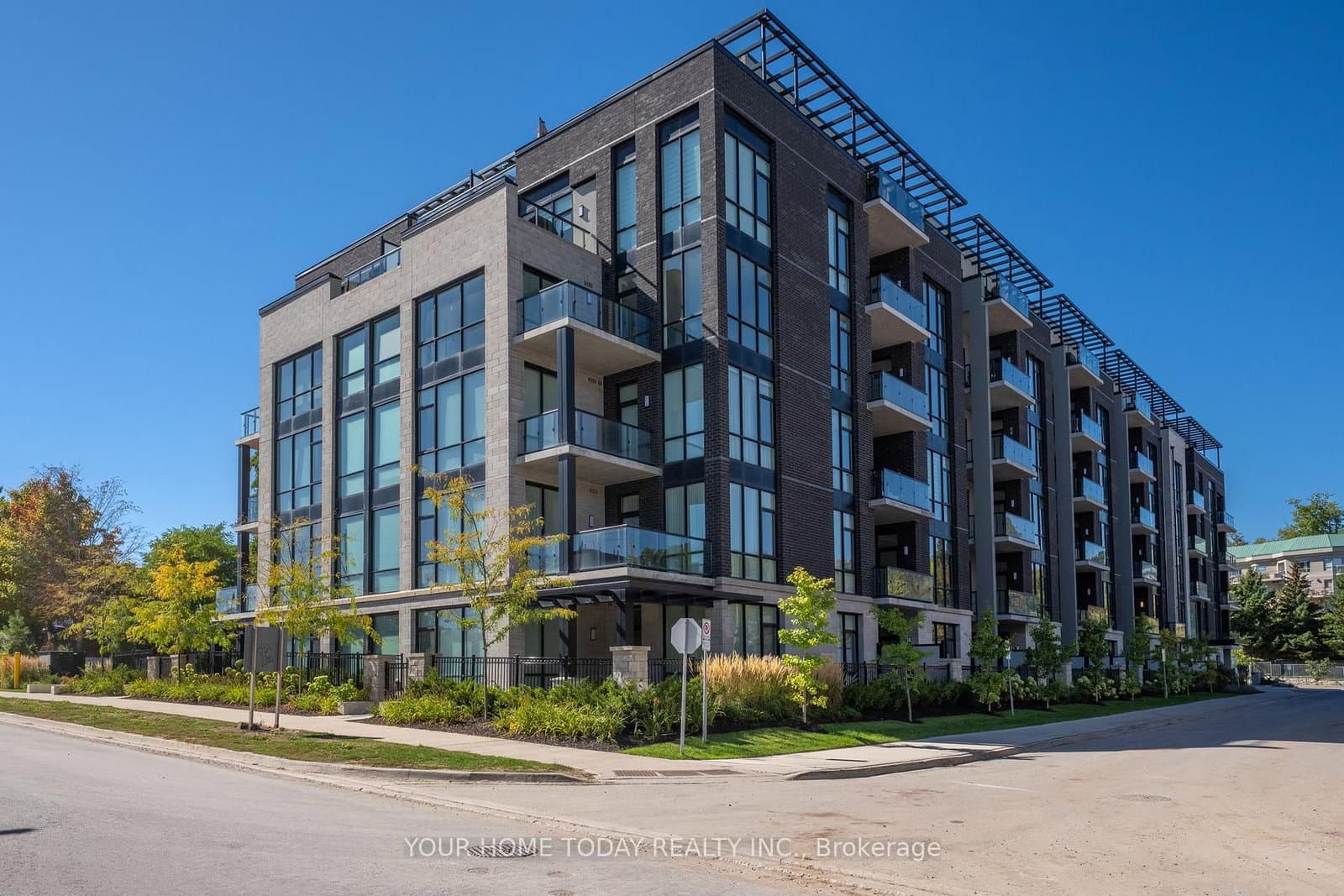 #610 - 42 Mill Street