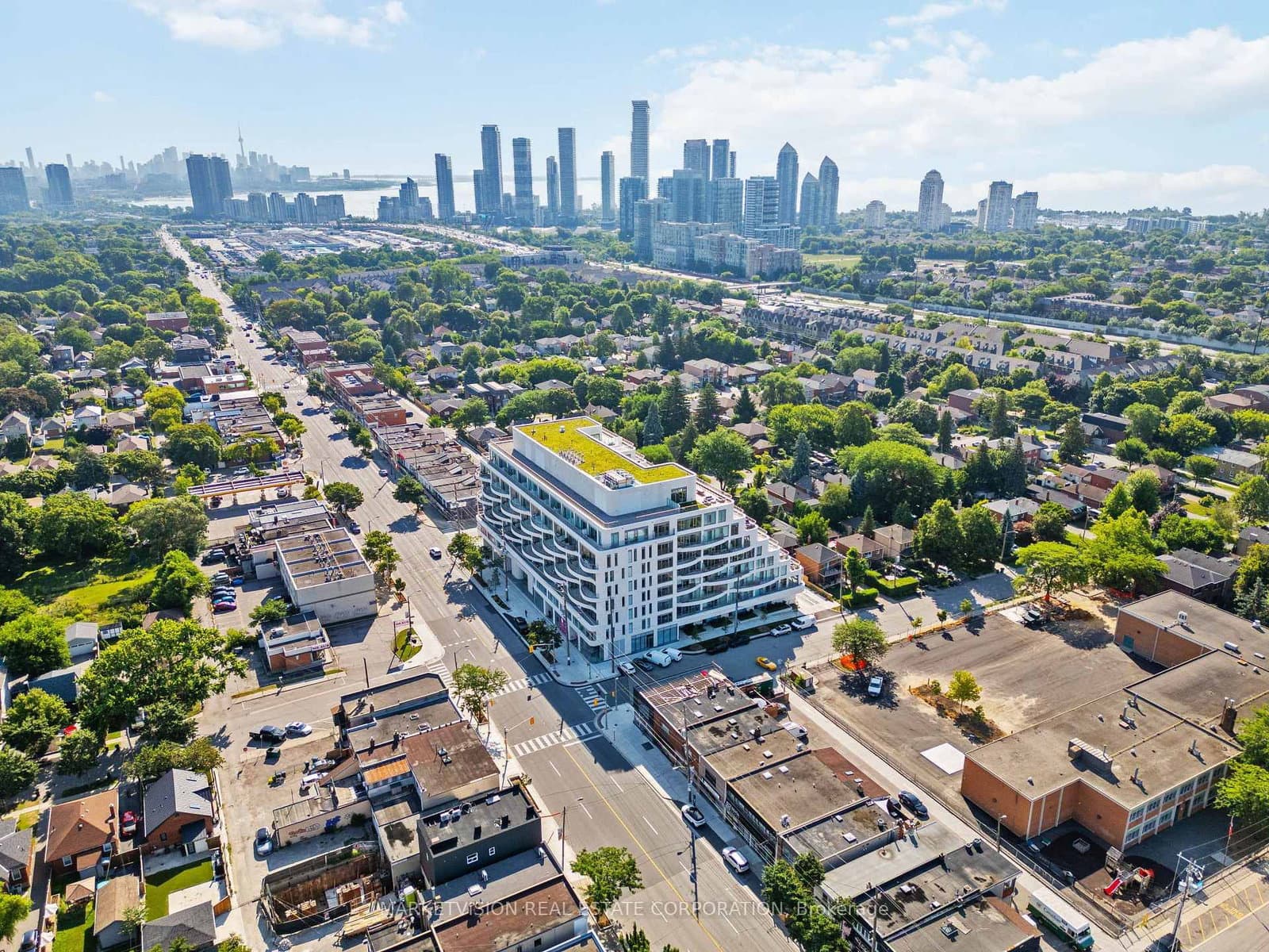 #231 - 689 The Queensway