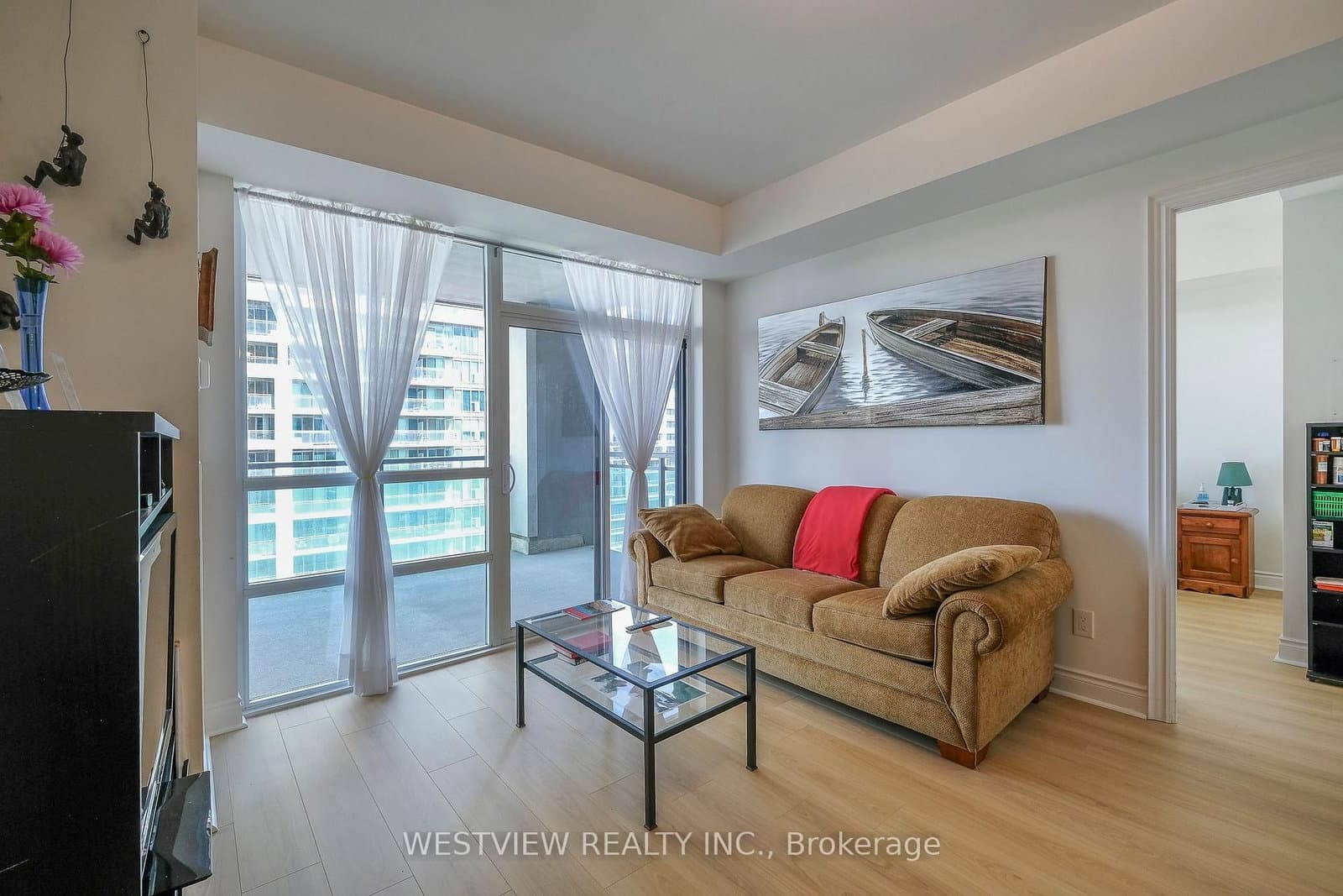 16 Brookers Lane, Unit 808 thumbnail 12