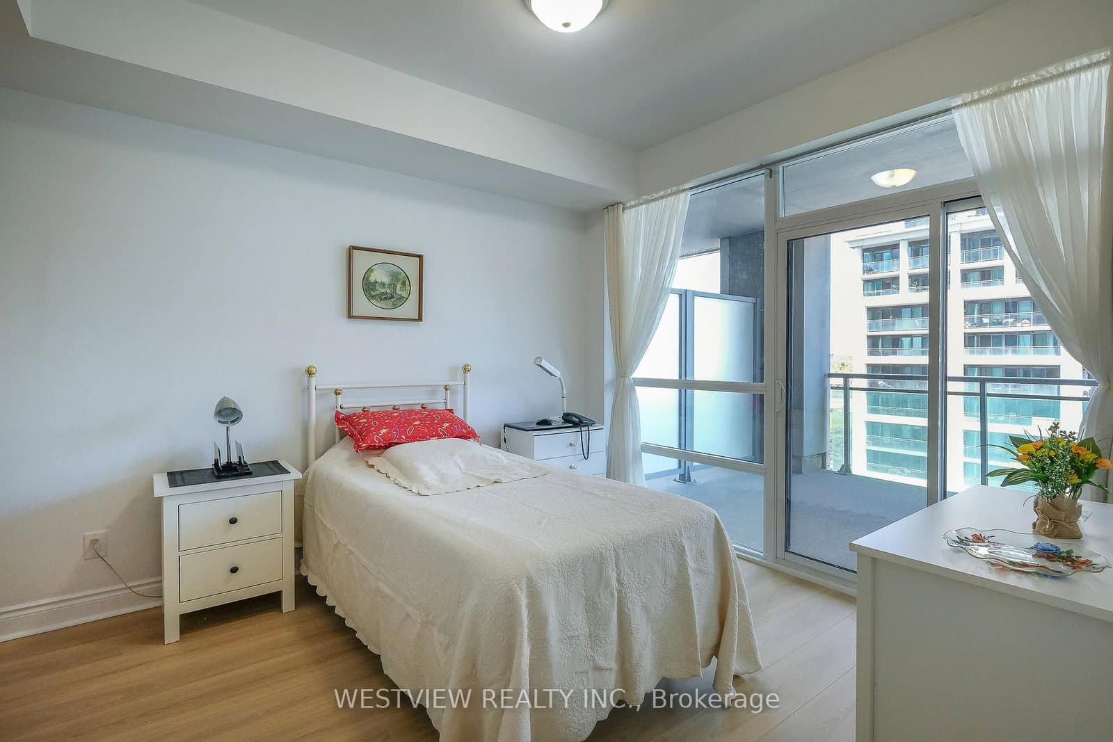 16 Brookers Lane, Unit 808 thumbnail 17