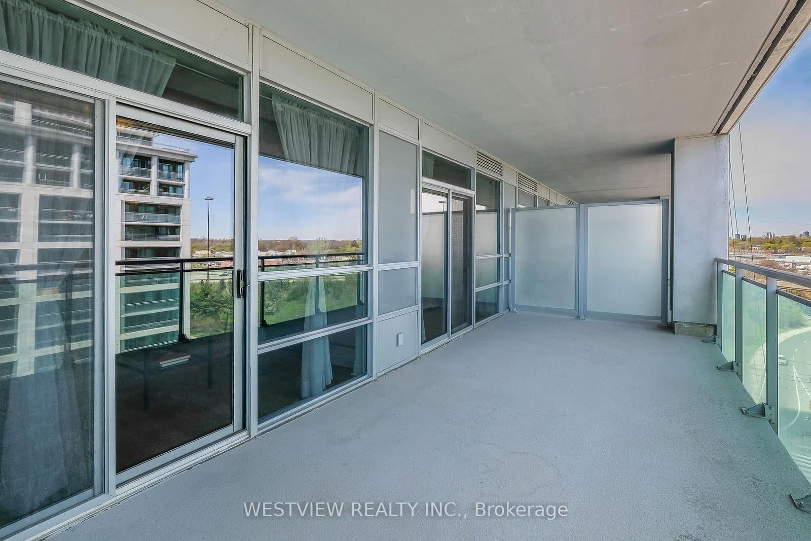 16 Brookers Lane, Unit 808 thumbnail 4