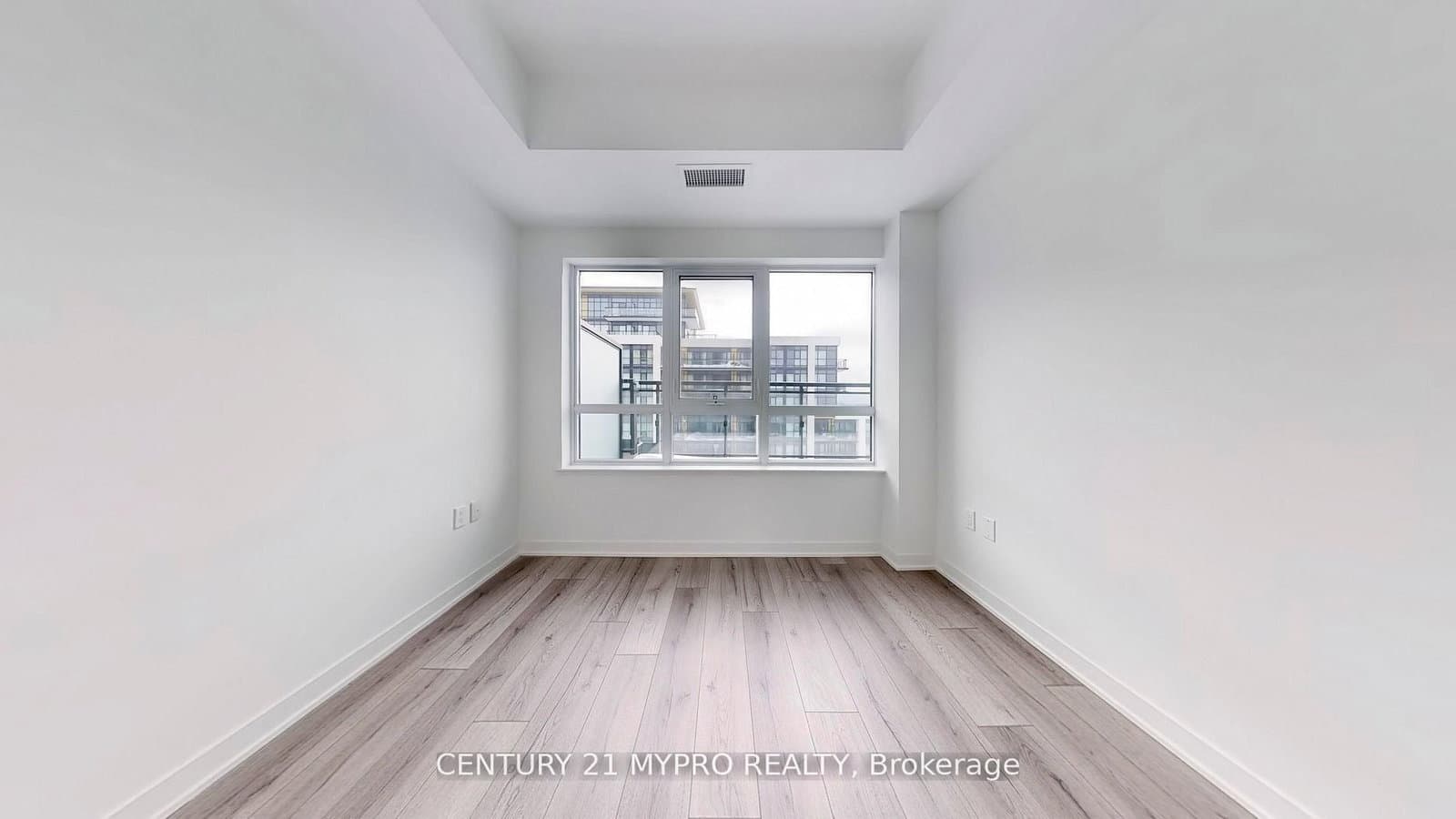 395 Dundas Street W, Unit 626 thumbnail 25