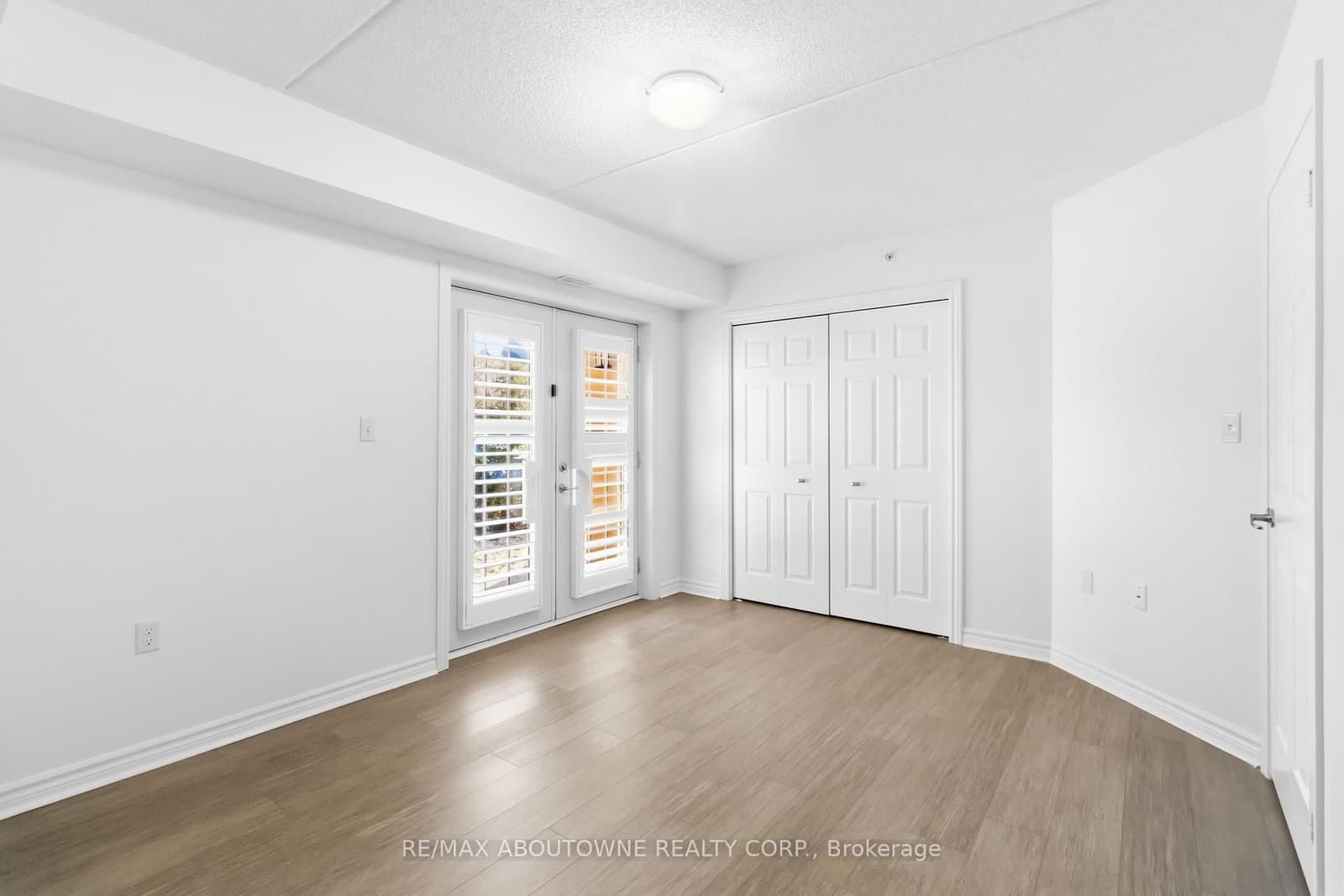 1340 Main Street E, Unit 113 thumbnail 22