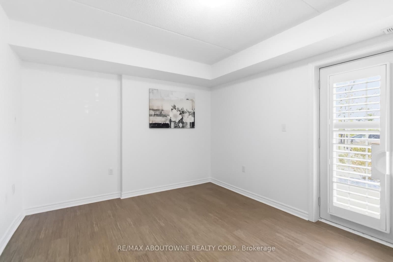 1340 Main Street E, Unit 113 thumbnail 24