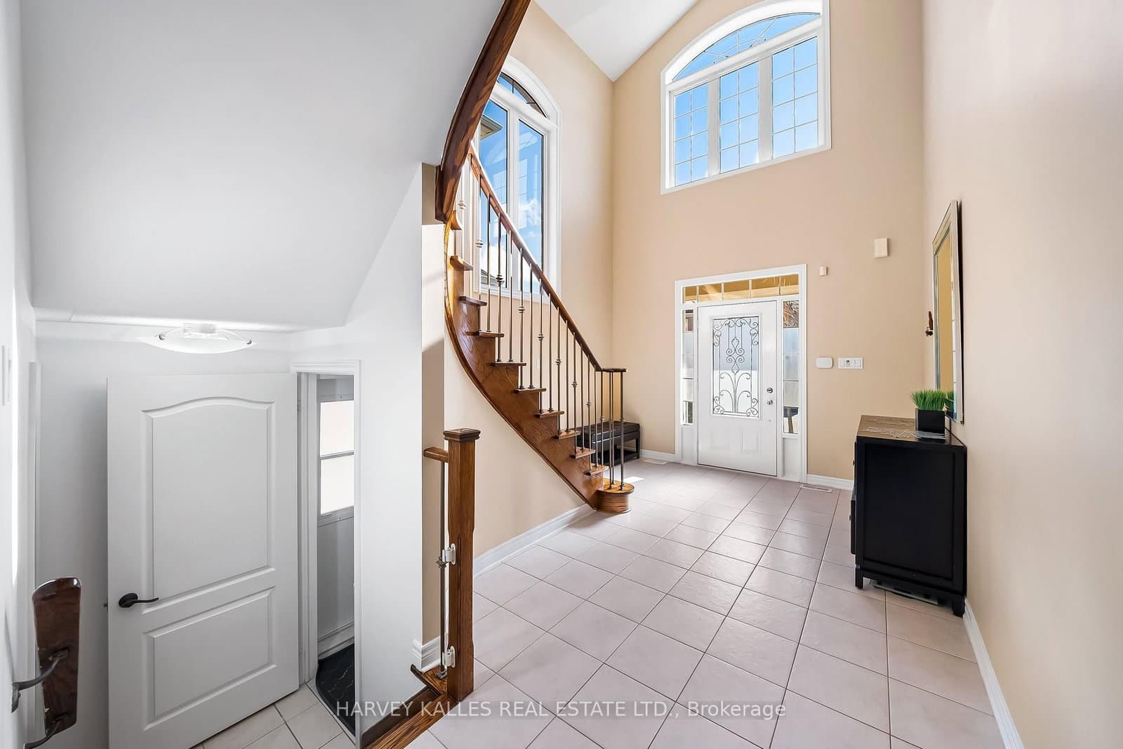 36 Boundbrook Drive thumbnail 3