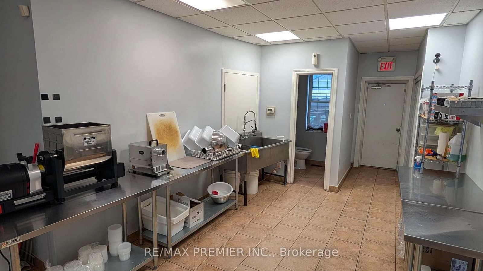 1657 Weston Road, Unit Main thumbnail 11