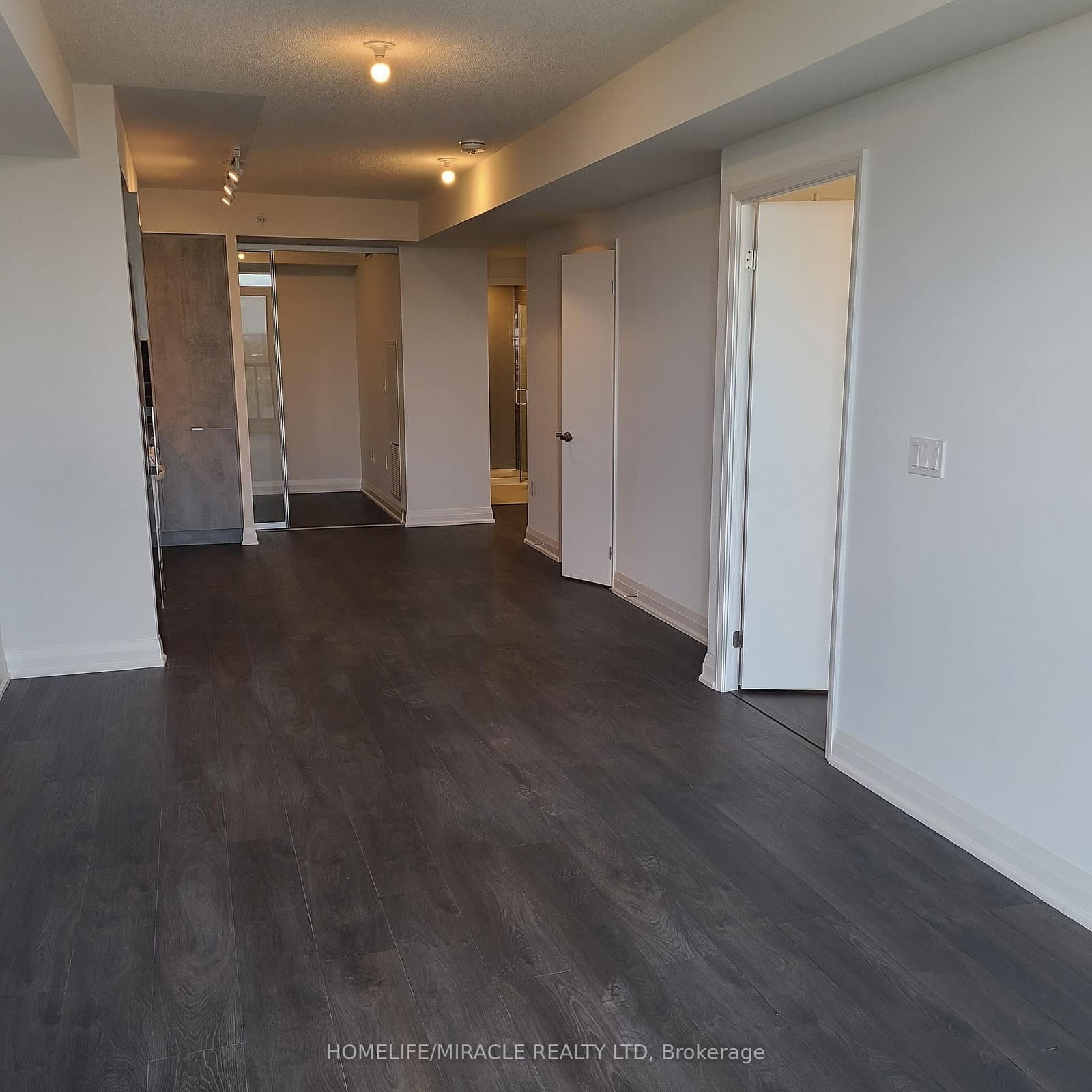 30 Gibbs Road E, Unit 2406 thumbnail 3