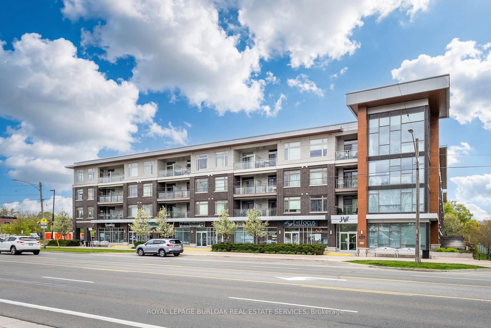 #202 - 457 Plains Road E