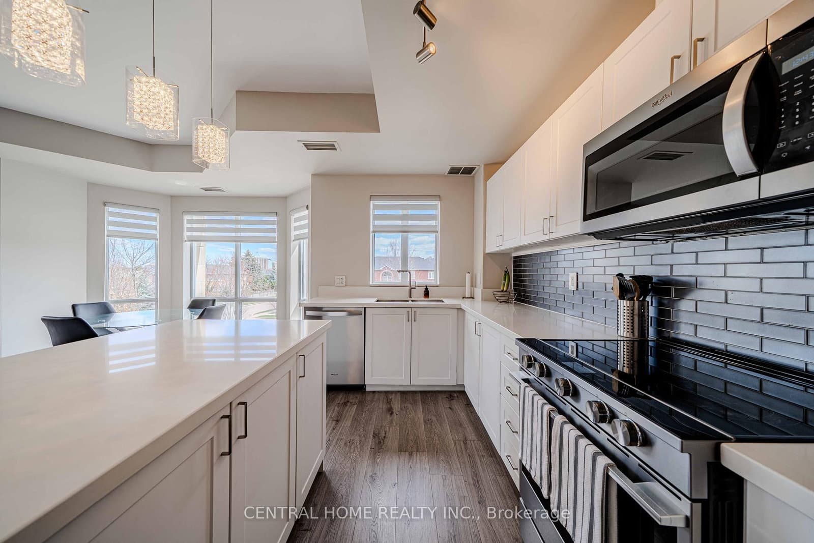 #202 - 483 Faith Drive