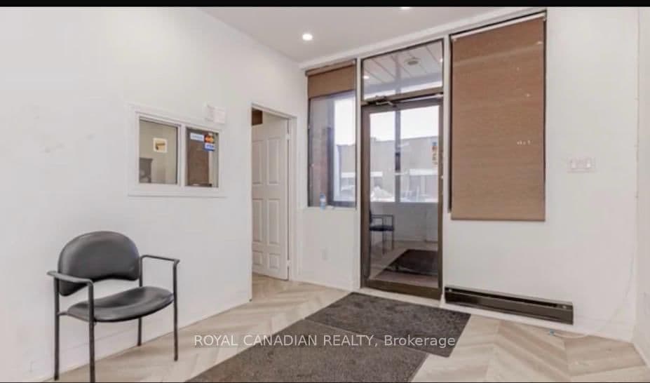 11 Goodmark Place, Unit 4 thumbnail 2