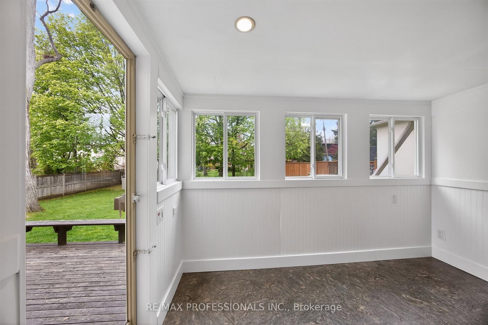 27 Nottingham Drive thumbnail 21