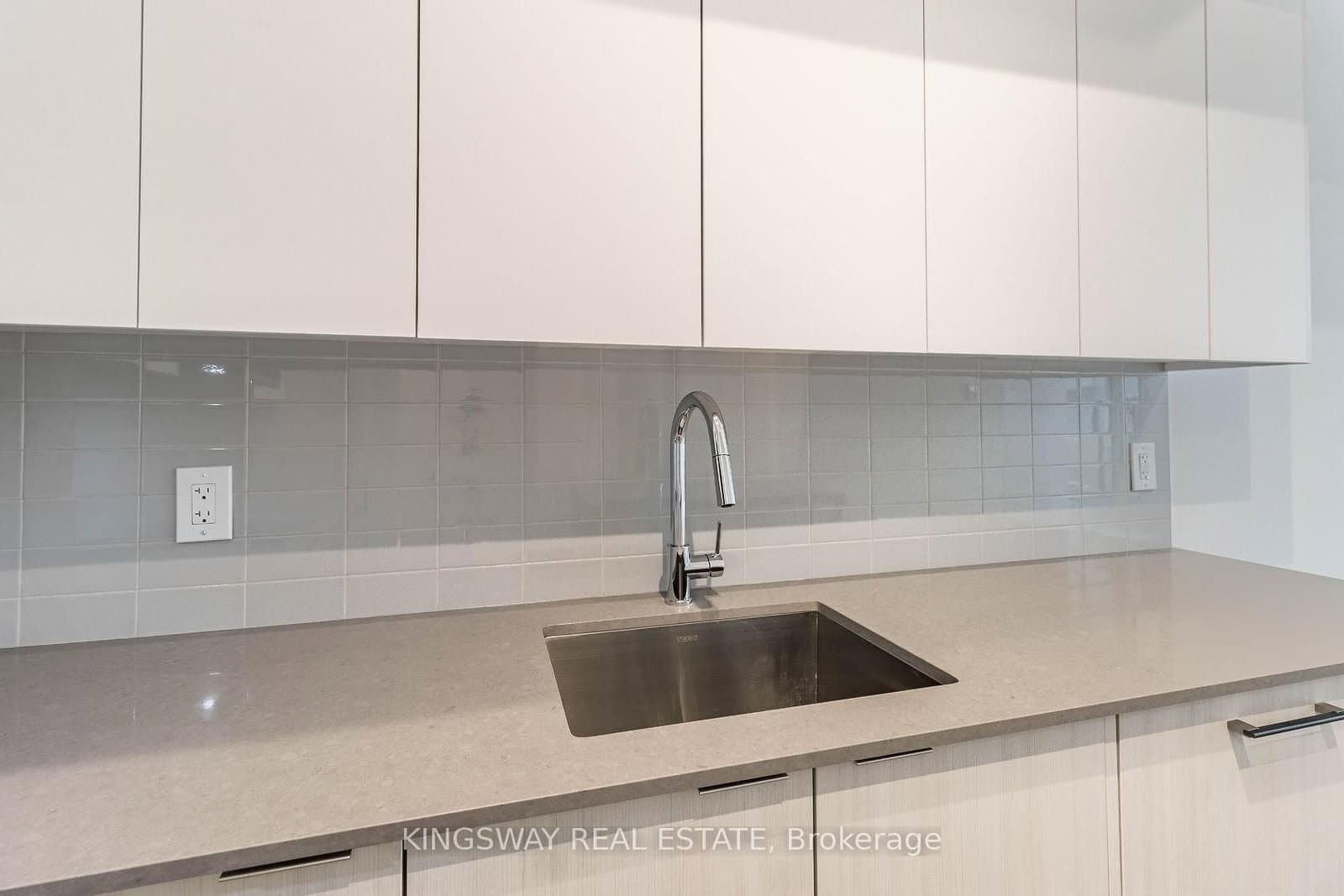 2481 Taunton Road, Unit 901 thumbnail 22