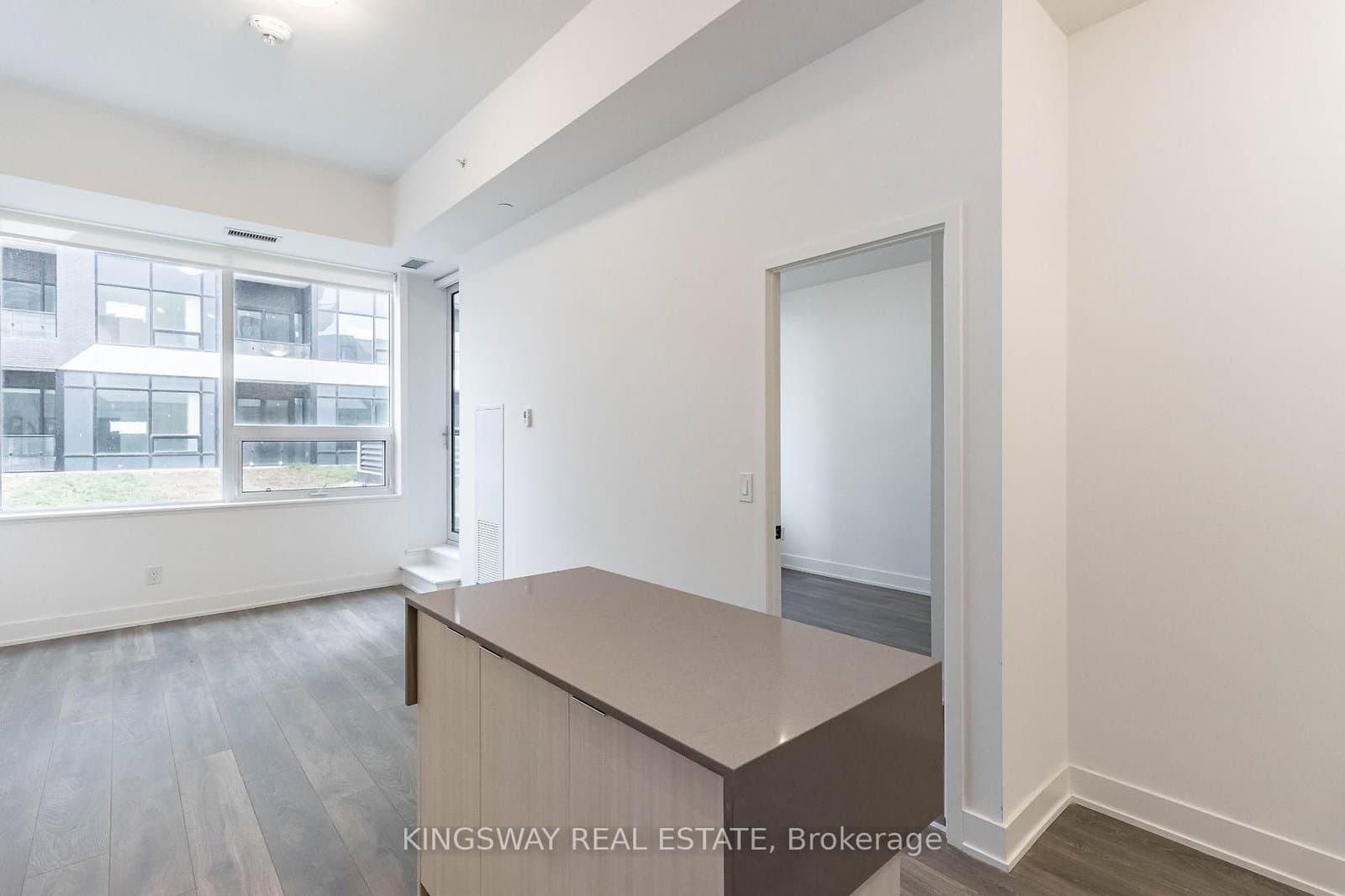 2481 Taunton Road, Unit 901 thumbnail 23