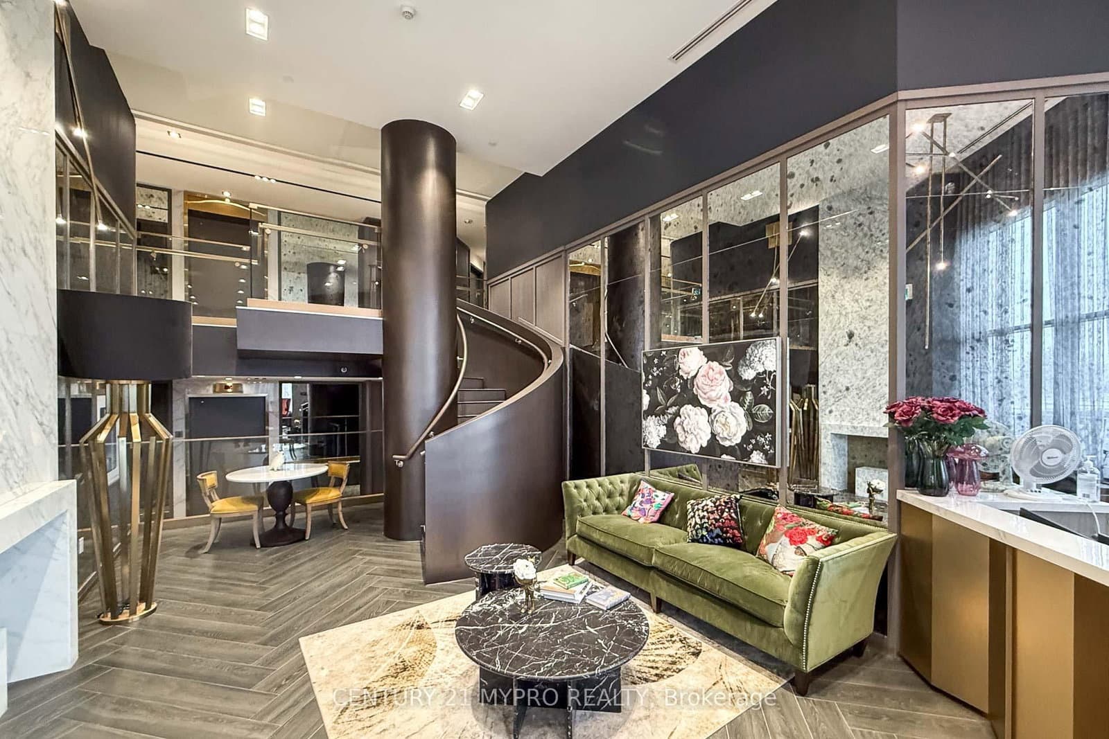 395 Dundas Street W, Unit 115 thumbnail 20