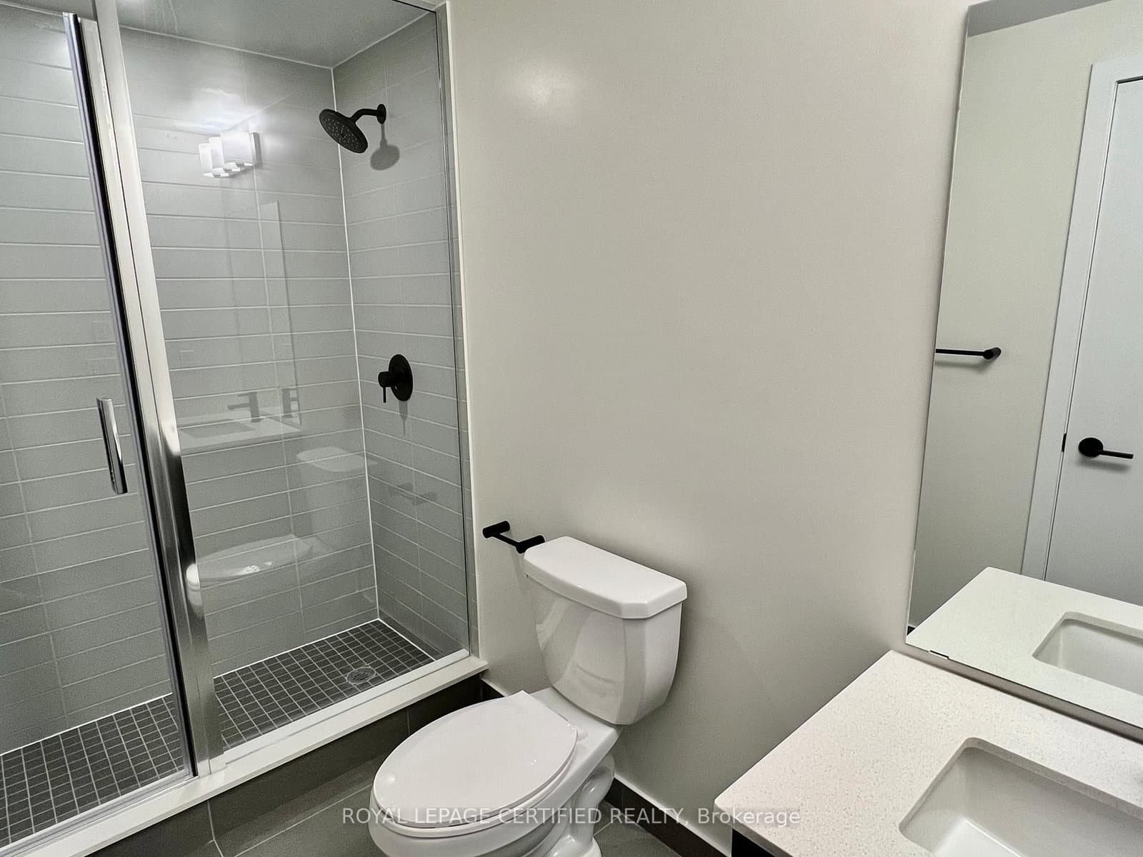 2300 St. Clair Avenue W, Unit 703 thumbnail 14