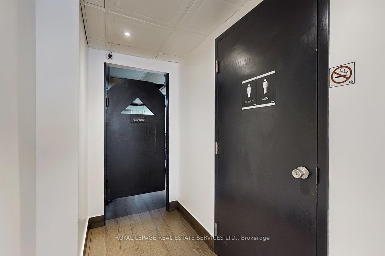 2184 Bloor Street W thumbnail 24