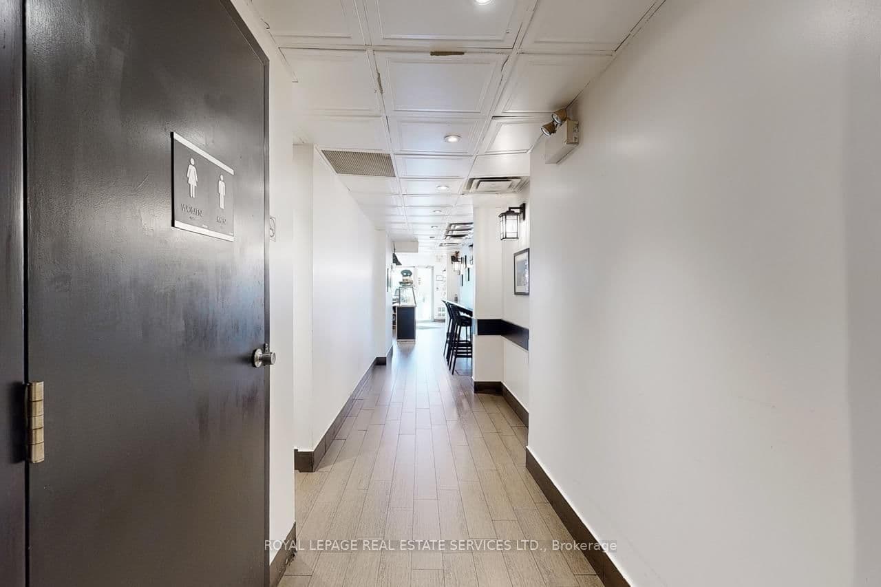 2184 Bloor Street W thumbnail 25
