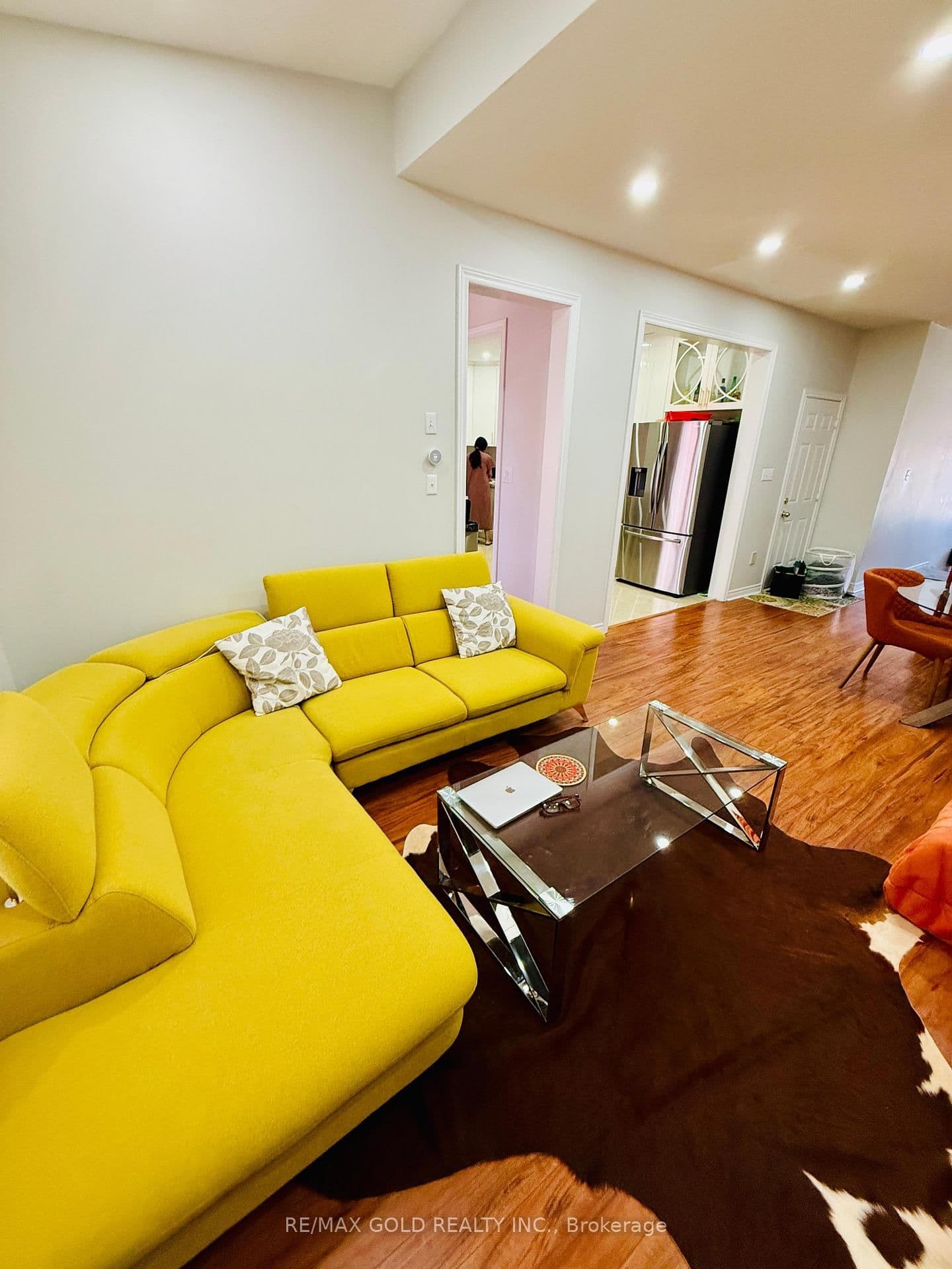 60 Swales Crescent thumbnail 19