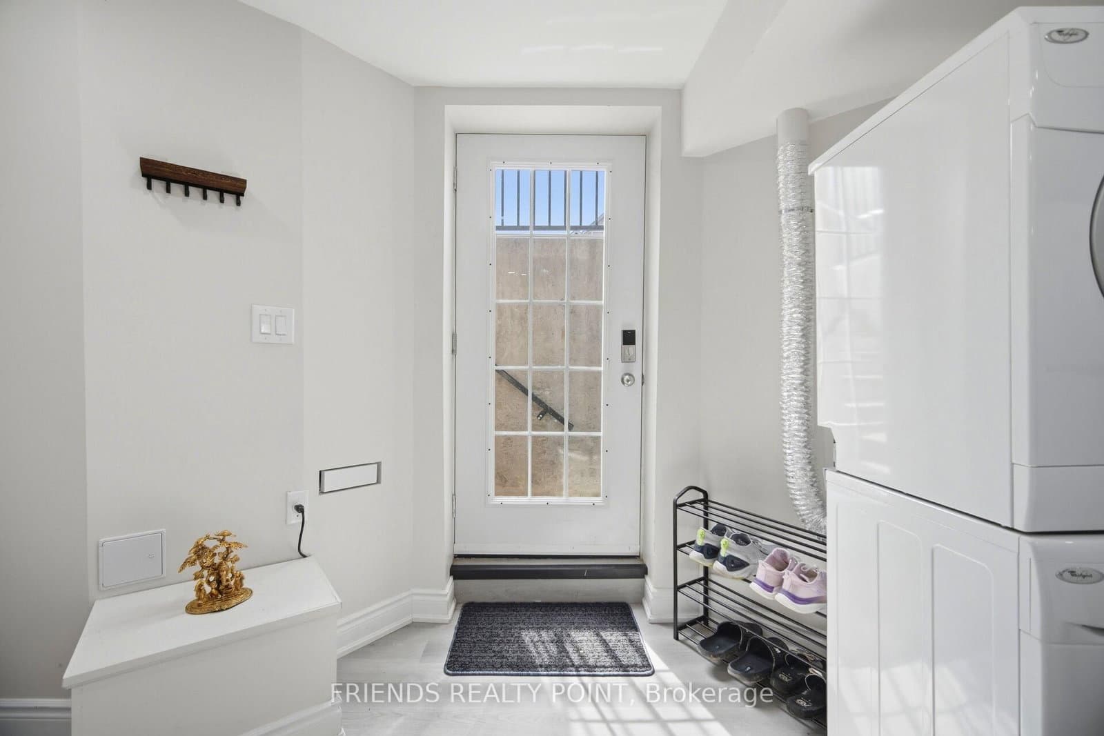 19 Donlamont Circle thumbnail 9