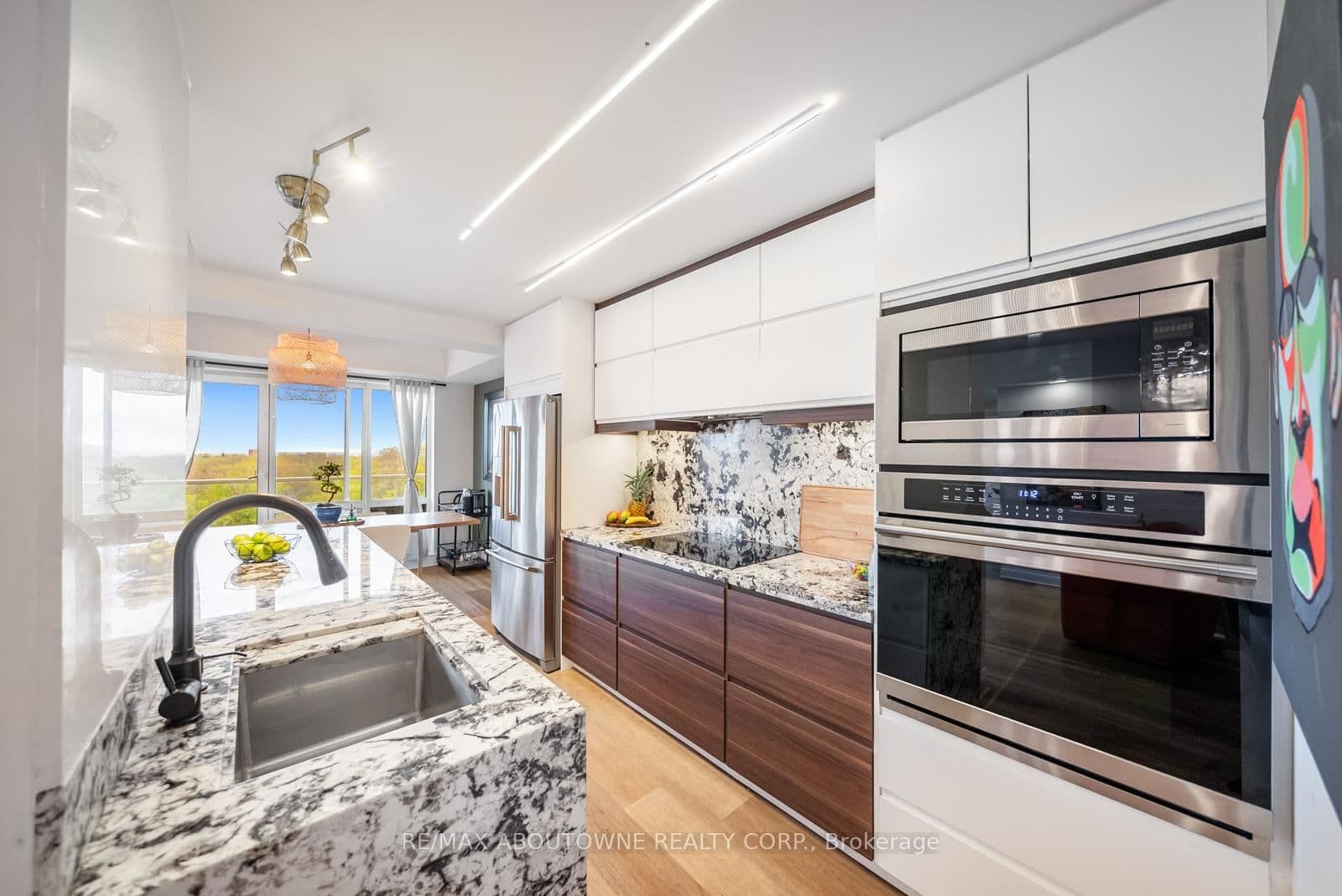 50 Old Mill Road, Unit 703 thumbnail 11