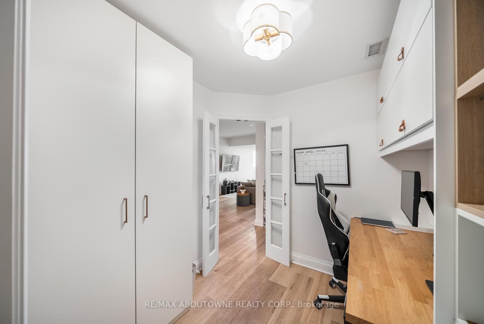 50 Old Mill Road, Unit 703 thumbnail 31