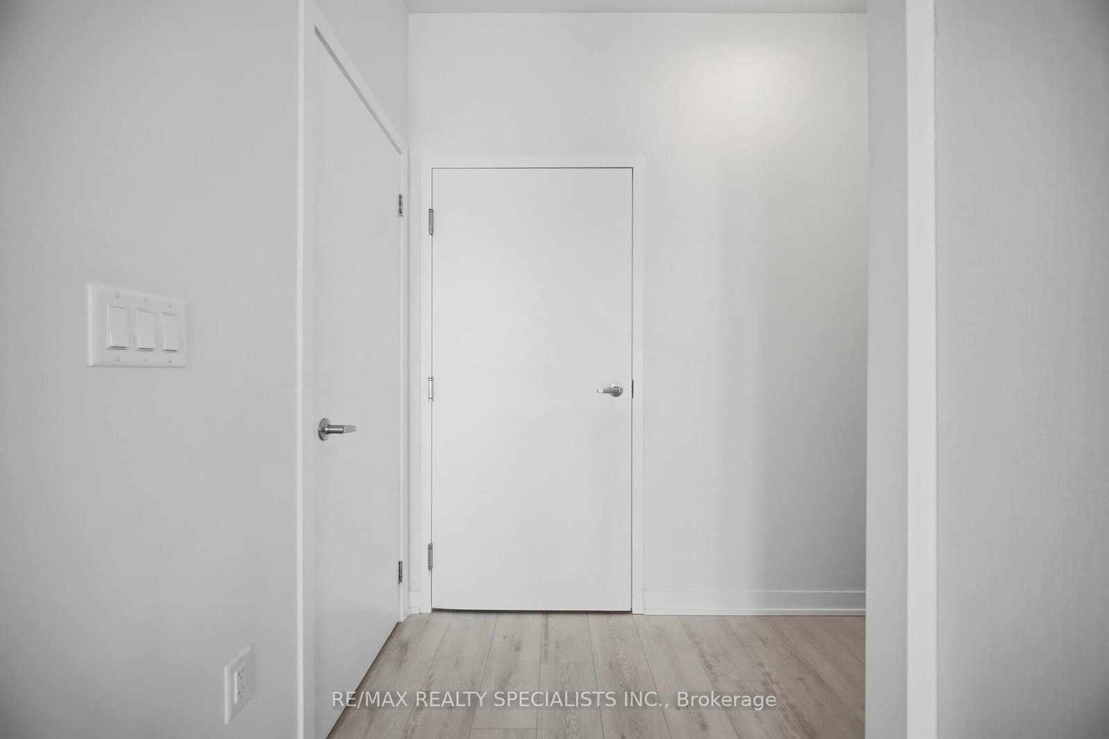 3405 Ridgeway Drive, Unit 21 thumbnail 3