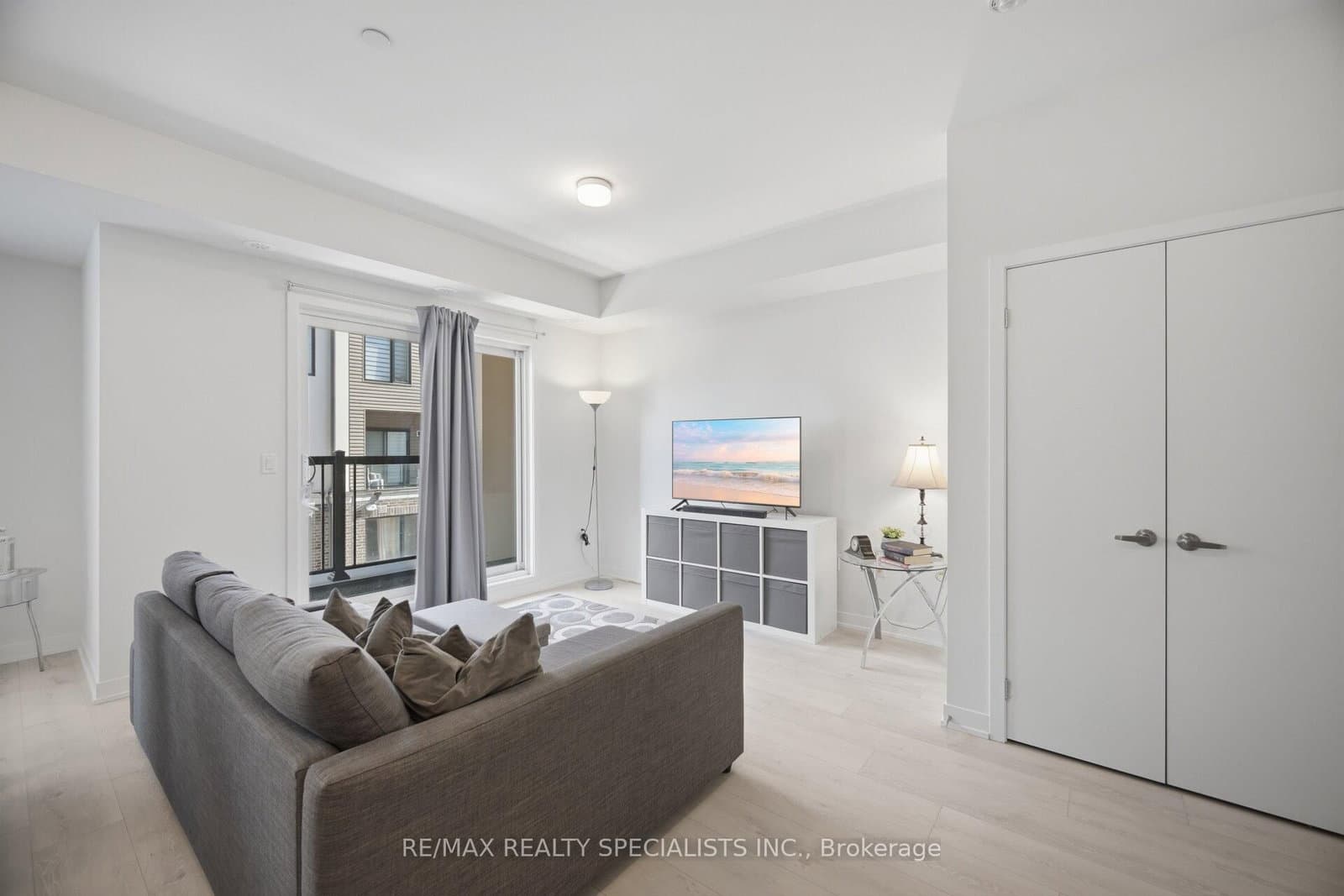 3405 Ridgeway Drive, Unit 21 thumbnail 6