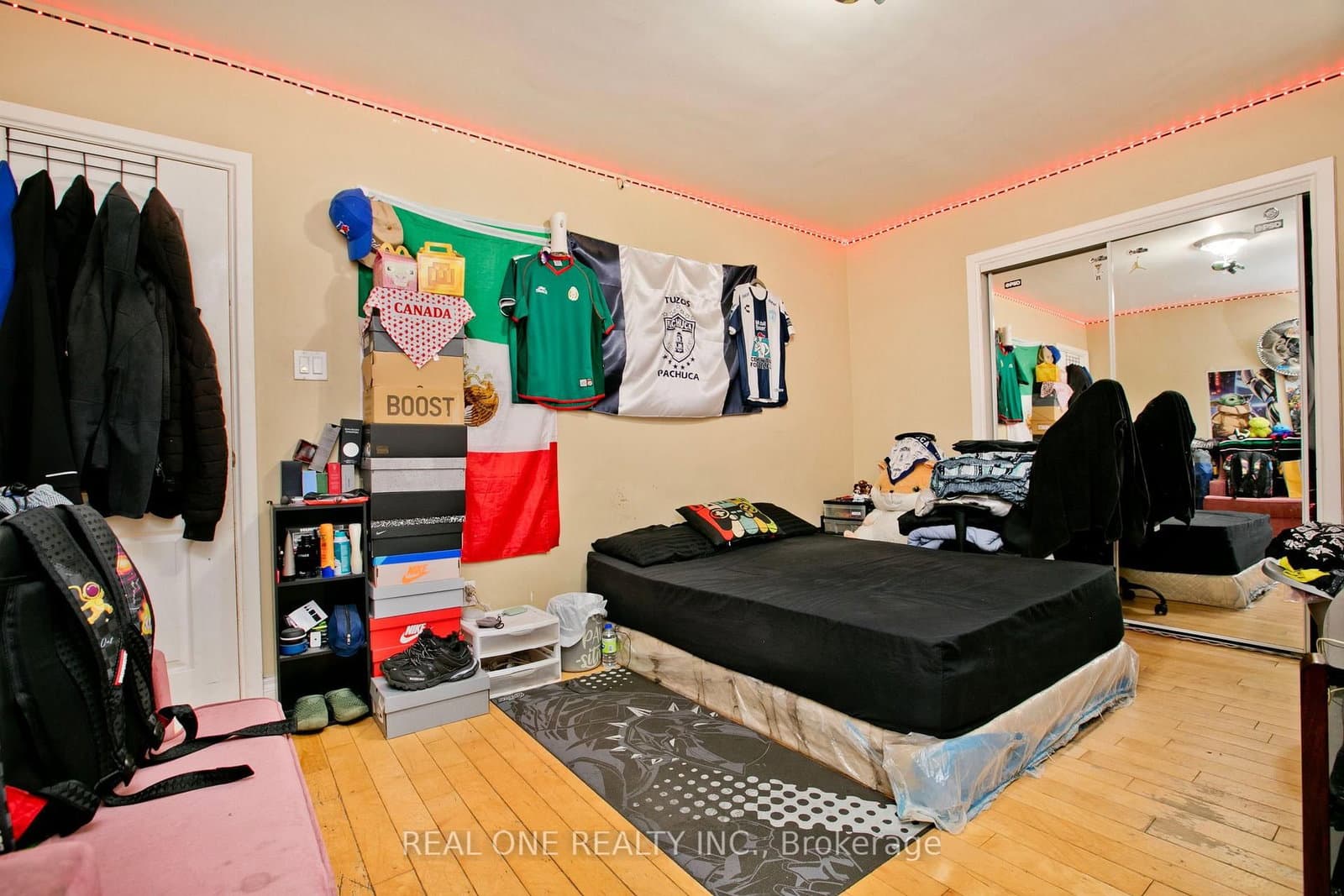 1702 Jane Street thumbnail 15