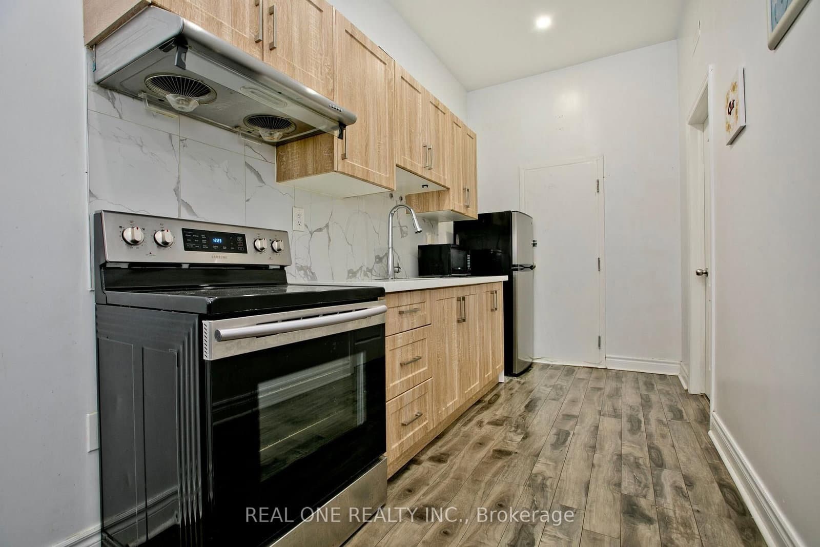 1702 Jane Street thumbnail 23