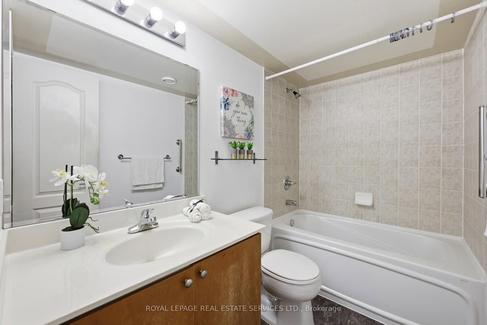 4090 Living Arts Drive, Unit 808 thumbnail 20