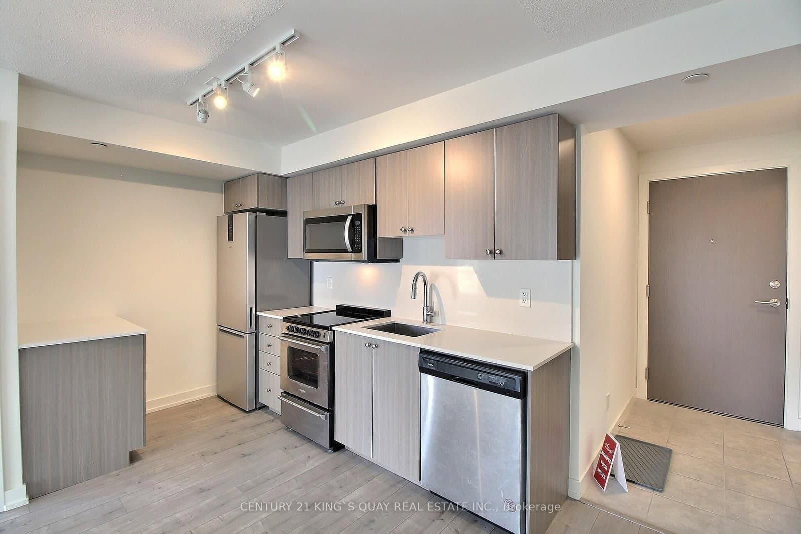 10 Wilby Crescent, Unit 907 thumbnail 2
