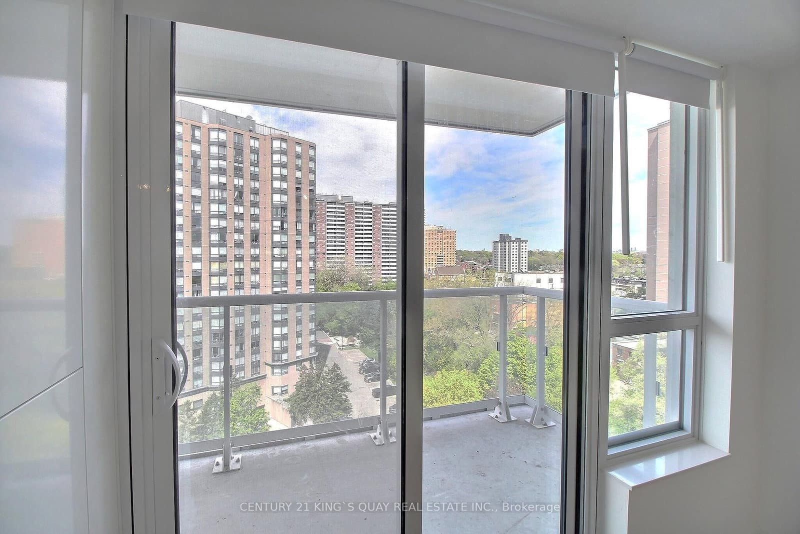 10 Wilby Crescent, Unit 907 thumbnail 5