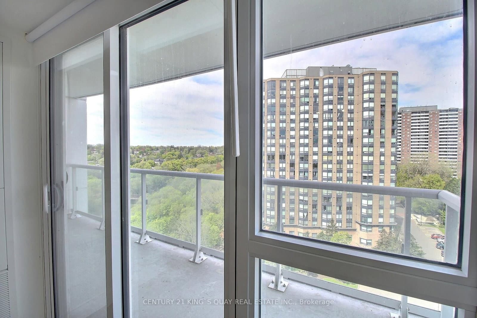10 Wilby Crescent, Unit 907 thumbnail 6