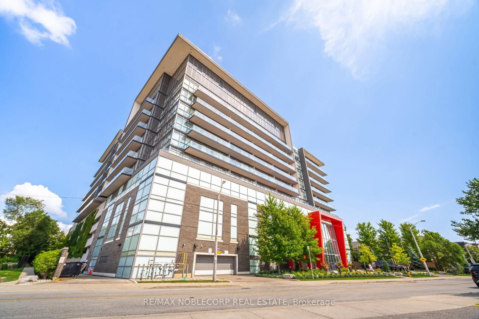 15 James Finlay Way, Unit 624