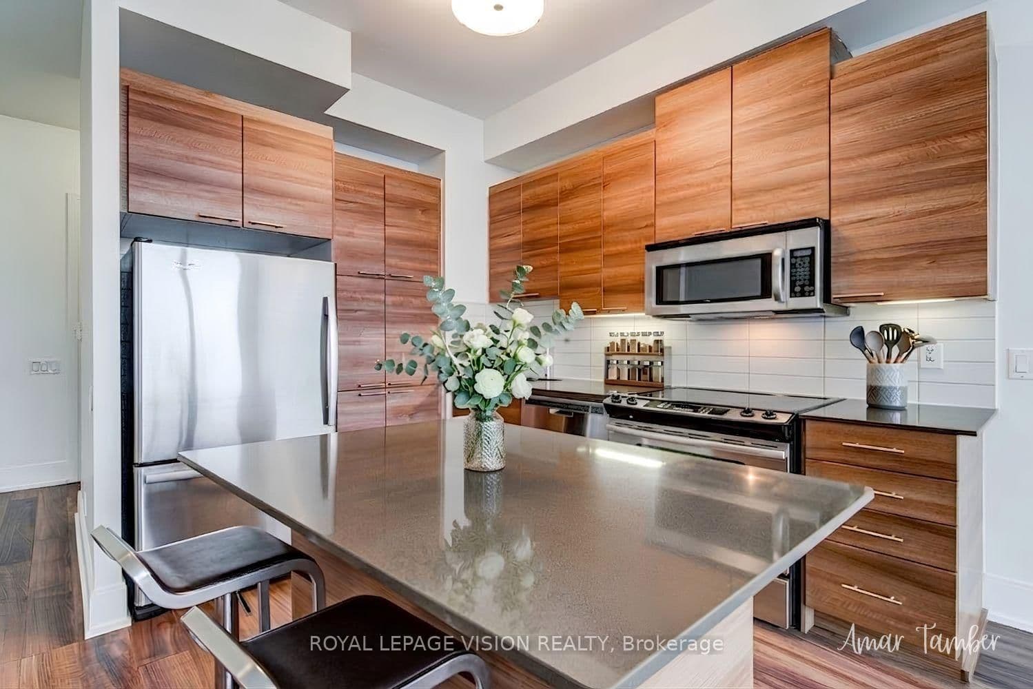 15 Viking Lane, Unit PH5 thumbnail 3