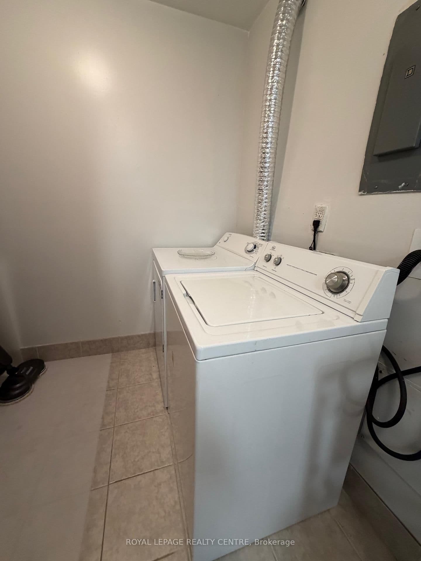 340 Dixon Road, Unit 209 thumbnail 16