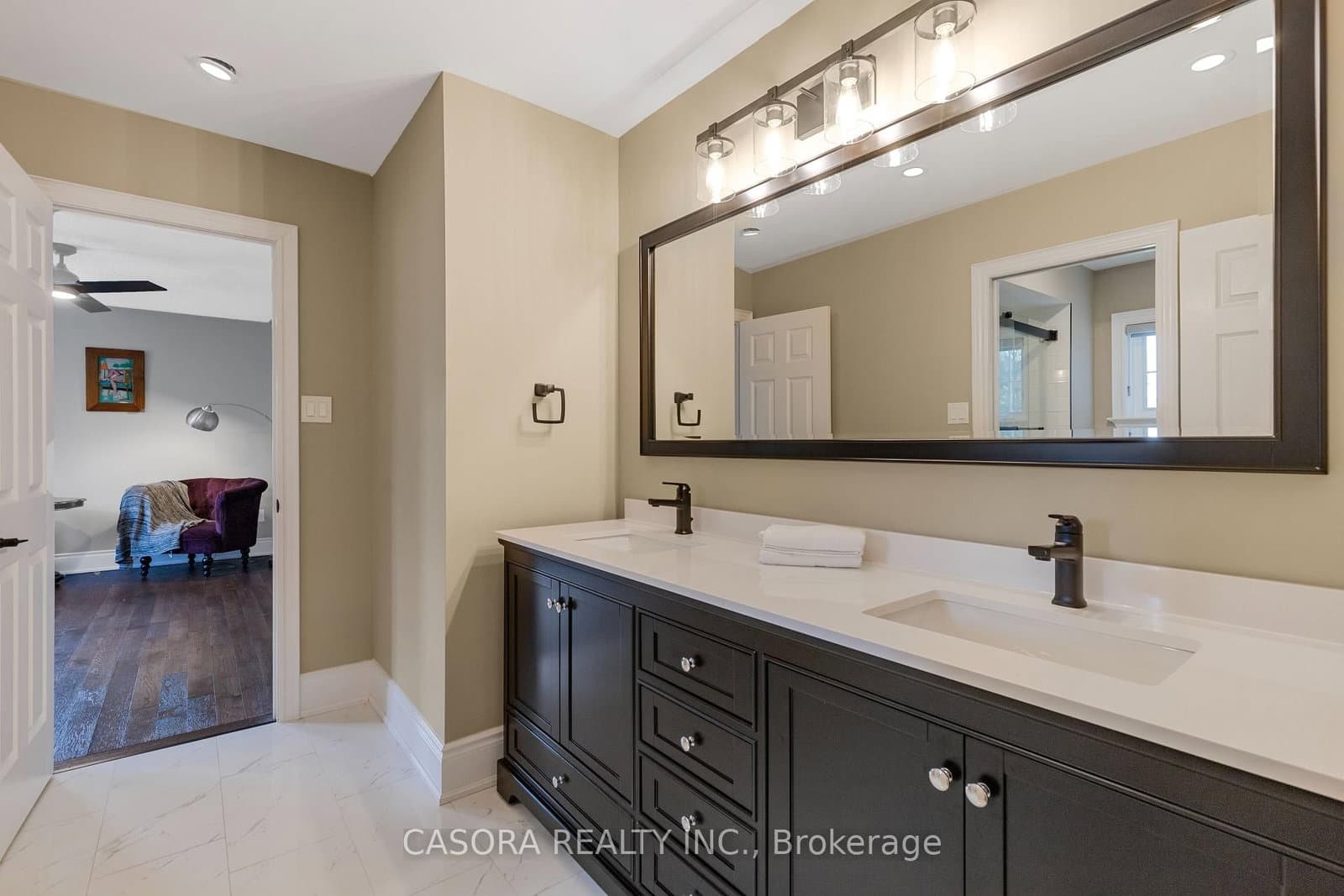2147 Berwick Drive thumbnail 25