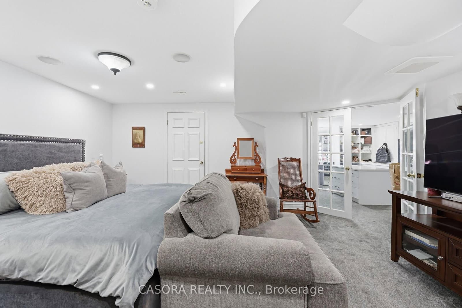 2147 Berwick Drive thumbnail 28
